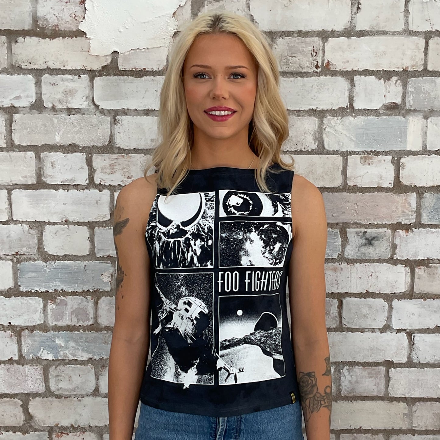 one-of-a-kind clothing
unique tank tops / unique vests
handmade clothing UK
reworked t-shirts UK
limited edition fashion
sustainable streetwear
sustainable tank tops
women’s eco fashion UK